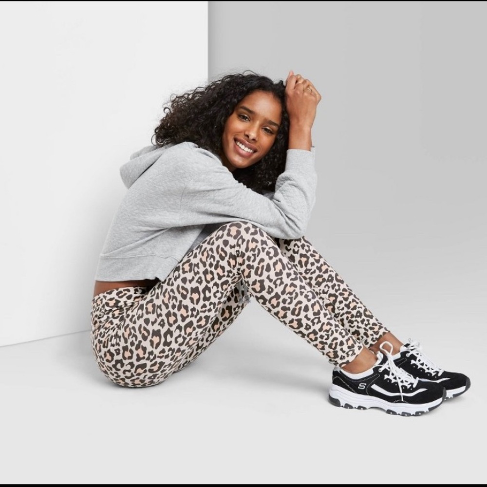 Wild Fable Leopard print leggings